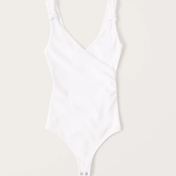 Abercrombie & Fitch Sleeveless Wrap Bodysuit - Picture 5 of 6